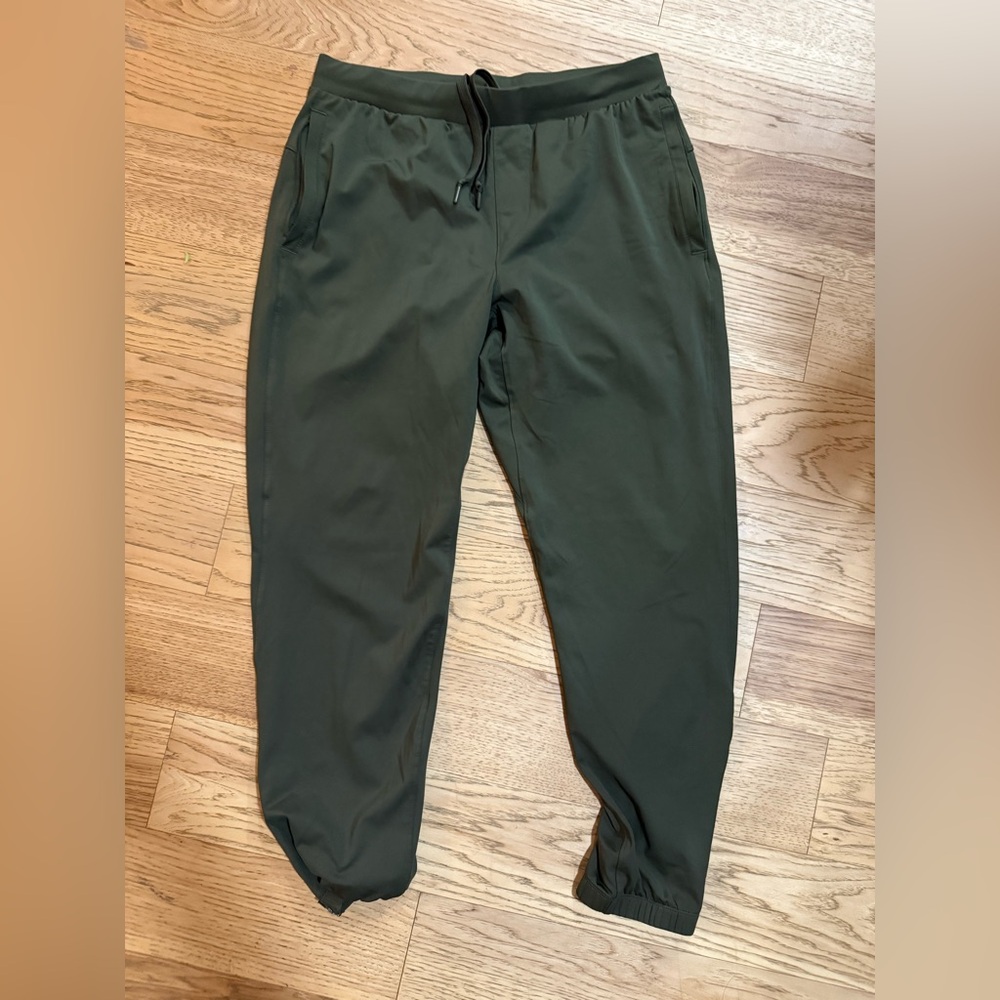 Mondetta Women's Olive Joggers
